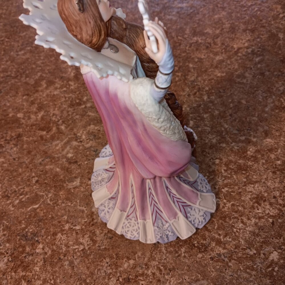 Lenox Legendary Princesses Collection 1987 The Snow Queen Porcelain Figurine - Picture 4 of 5